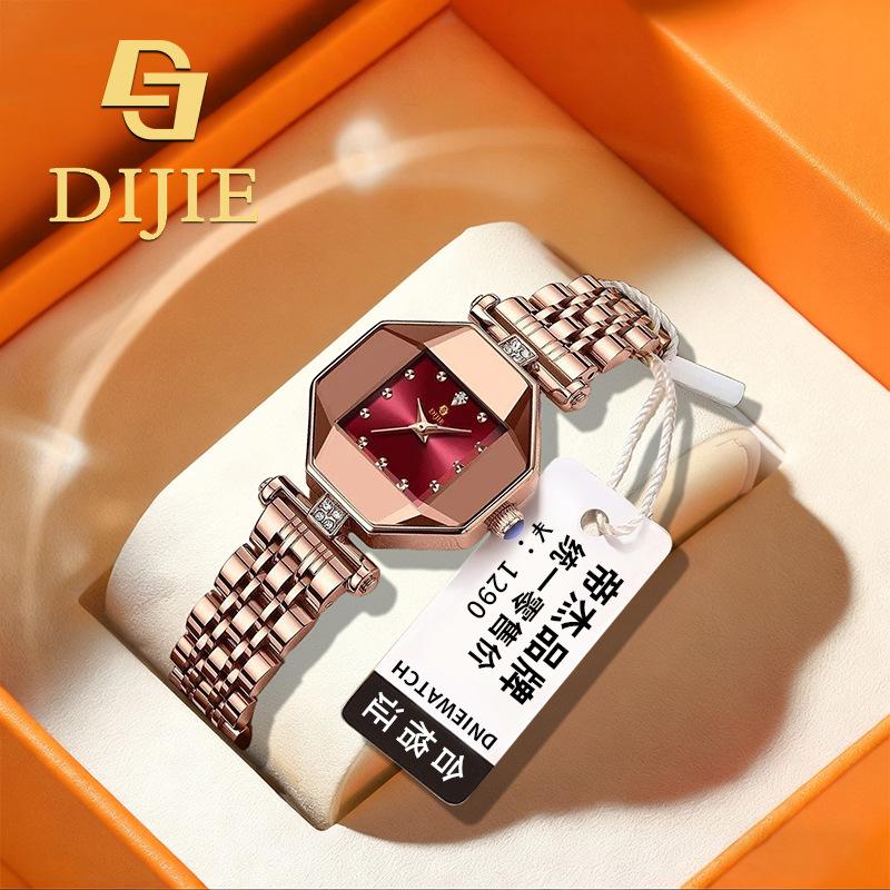 Waterproof Luminous Women S Watch High-Value Mechanical Watch Student Light Luxury Niche Retro Trendy Quartz Watch красный
Waterproof Luminous Women S Watch High-Value Mechanical Watch Student Light Luxury Niche Retro Trendy Quartz Watch красный