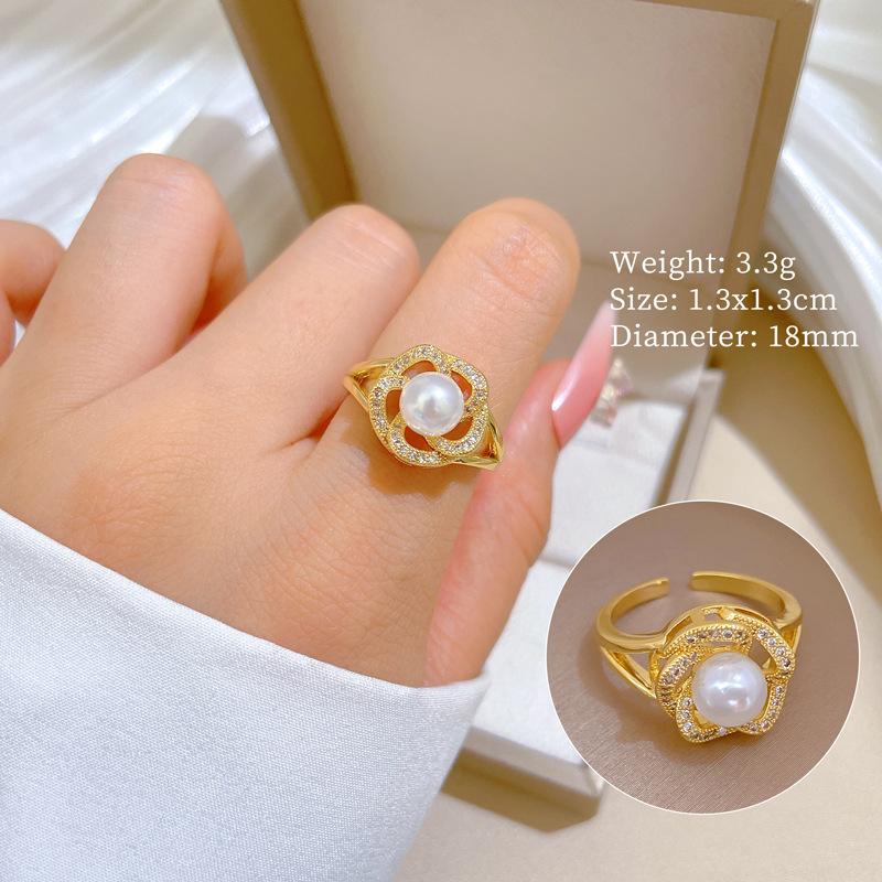 Necklace Earrings Set Light Luxury Full Diamond Rotating Pearl Personality Temperament Banquet Earrings Item Group
Necklace Earrings Set Light Luxury Full Diamond Rotating Pearl Personality Temperament Banquet Earrings Item Group