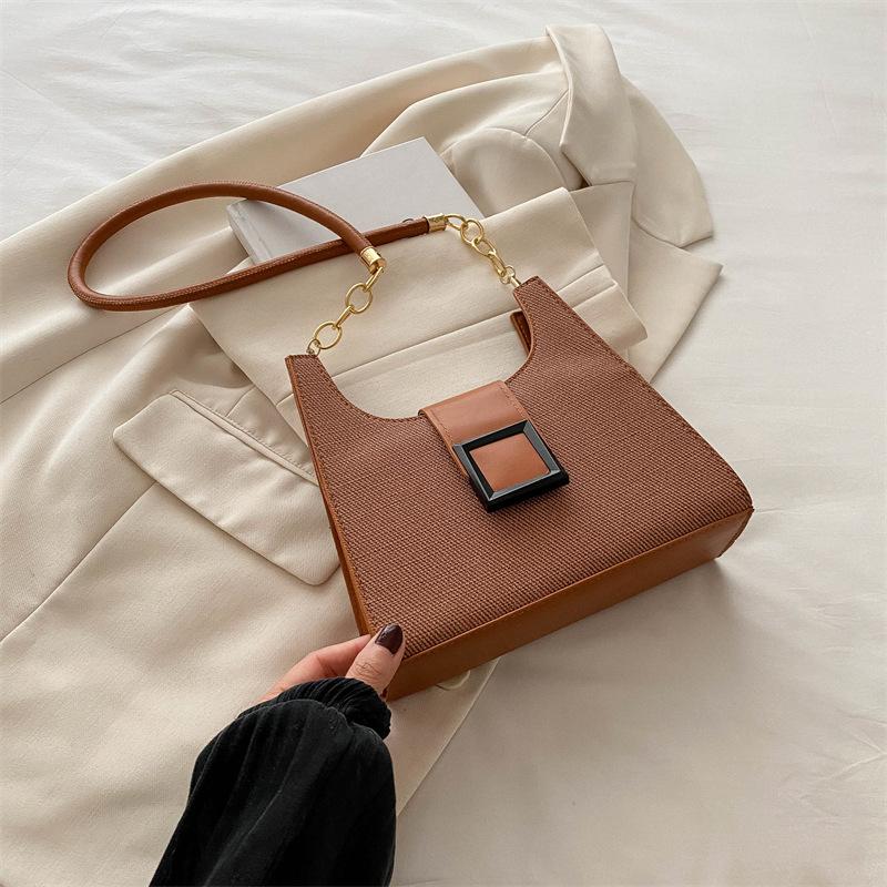 Нішевий дизайн, красива жіноча сумка під пахвами 2024, нова модна проста сумка через плече, популярна сумка в формі півмісяця в іноземному стилі коричневий
Нішевий дизайн, красива жіноча сумка під пахвами 2024, нова модна проста сумка через плече, популярна сумка в формі півмісяця в іноземному стилі коричневий
