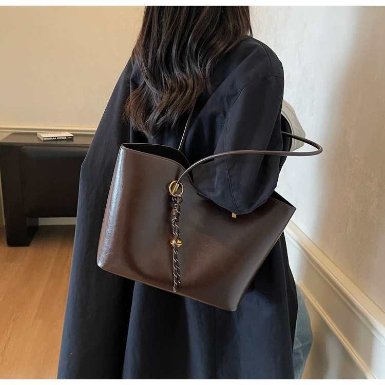 Mailard Bag Women s Fashionable All-matching Retro Shoulder Large Capacity Commuting Tote 38x12x25 single package коричневий
Mailard Bag Women s Fashionable All-matching Retro Shoulder Large Capacity Commuting Tote 38x12x25 single package коричневий