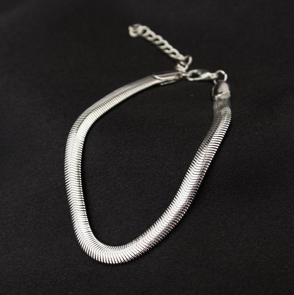 Europe And The United States Fashion Metal Chain Fine Fish Scales Anklet High-grade Snake Bone Chain Bracelet Zircon мідний
Europe And The United States Fashion Metal Chain Fine Fish Scales Anklet High-grade Snake Bone Chain Bracelet Zircon мідний