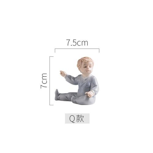 European Ceramic Family Figure Sculpture Bookcase Living Room Decoration Cute Baby Crafts Decoration Figurines Christmas Present
European Ceramic Family Figure Sculpture Bookcase Living Room Decoration Cute Baby Crafts Decoration Figurines Christmas Present