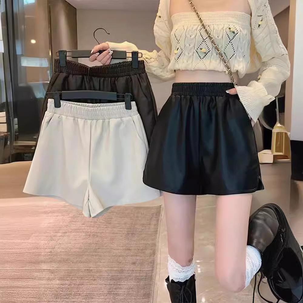 Women s High Waist Leather Shorts: Loose, Wide-Leg, Plus Size, Slimming Design for Autumn and Winter XS
Women s High Waist Leather Shorts: Loose, Wide-Leg, Plus Size, Slimming Design for Autumn and Winter XS