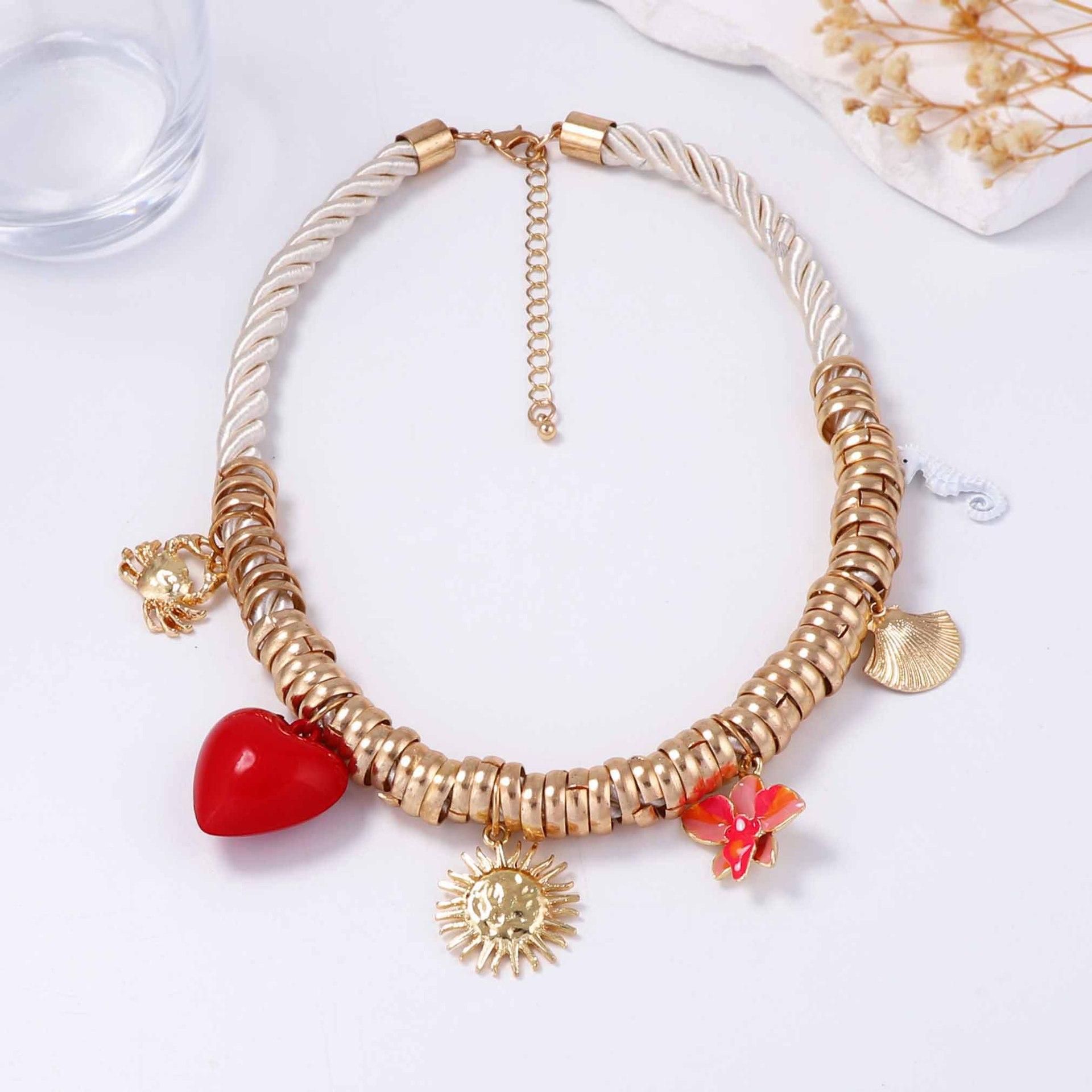 Light luxury high-end design sense, circle-shaped metal pendant, rope-type casual necklace, alloy drip pendant
Light luxury high-end design sense, circle-shaped metal pendant, rope-type casual necklace, alloy drip pendant