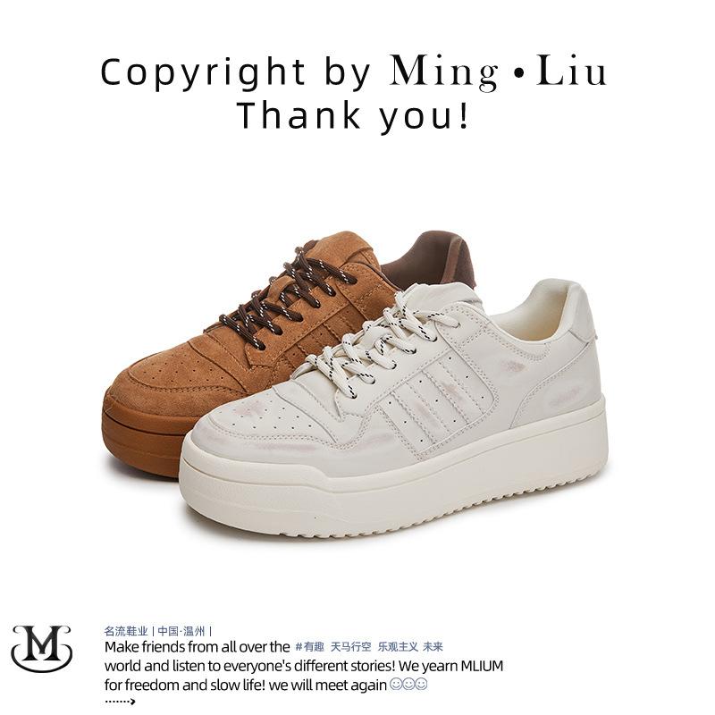 Platform white shoes women s 2025 spring new retro heightening sports board shoes casual versatile women s shoes fashion single shoes 35
Platform white shoes women s 2025 spring new retro heightening sports board shoes casual versatile women s shoes fashion single shoes 35