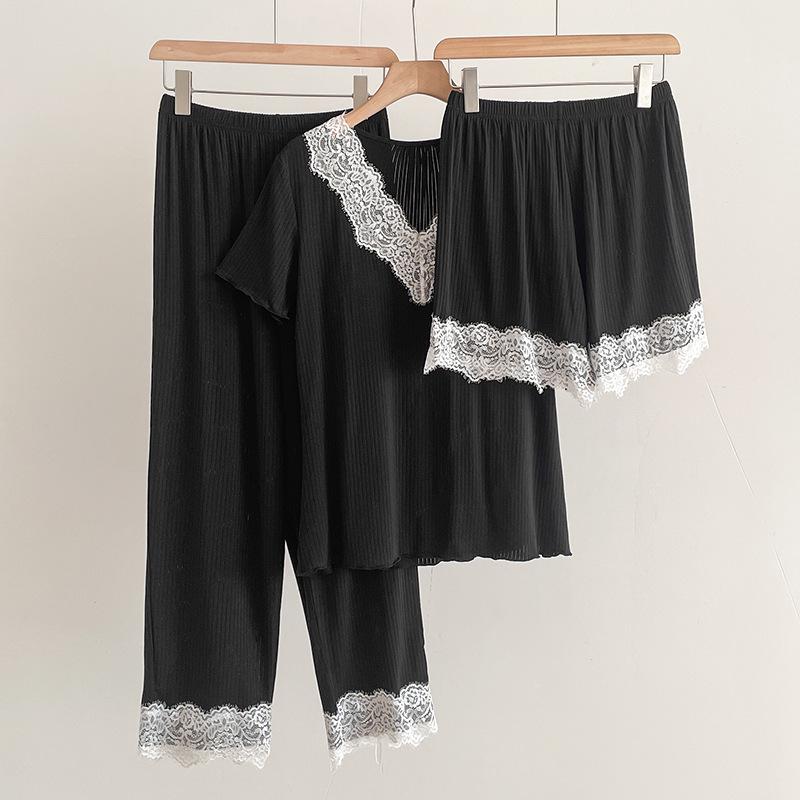 Women s Premium Three-Piece Pajama Set, Spring/Autumn, Outdoor-Ready, with Lace & Chest Pads, Comfortable Casual Home Wear One Size
Women s Premium Three-Piece Pajama Set, Spring/Autumn, Outdoor-Ready, with Lace & Chest Pads, Comfortable Casual Home Wear One Size