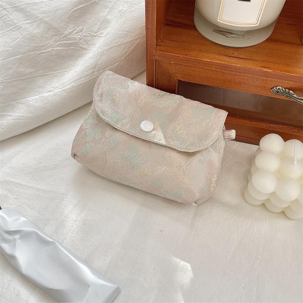 Elegant Women Floral Butterfly Makeup Bag Cosmetics Lipstick Earphones Storage Bag Coin Purse Pouch Small Makeup Zipper Bags розовый
Elegant Women Floral Butterfly Makeup Bag Cosmetics Lipstick Earphones Storage Bag Coin Purse Pouch Small Makeup Zipper Bags розовый