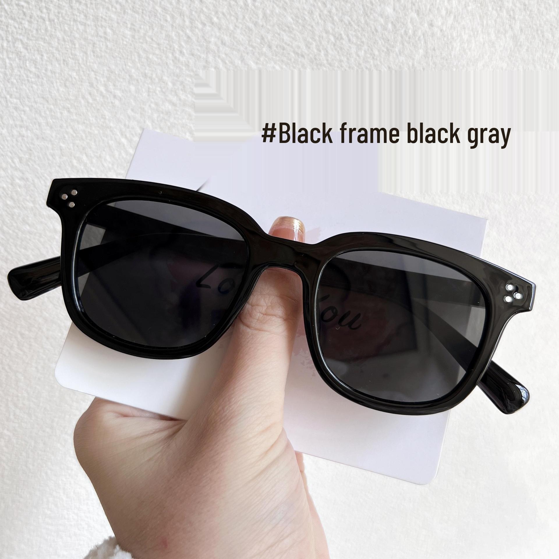 Женские солнцезащитные очки GM в стиле Чжао Лусы - Новинка лета 2023, румяна, защита от УФ-лучей высокого класса
Женские солнцезащитные очки GM в стиле Чжао Лусы - Новинка лета 2023, румяна, защита от УФ-лучей высокого класса