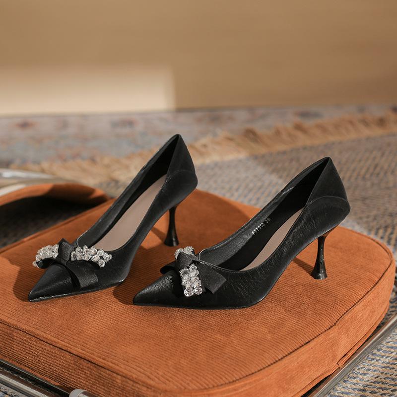 B niche design thin heel pointed head shallow mouth versatile women s high heel single shoes comfortable medium heel women s shoes 34
B niche design thin heel pointed head shallow mouth versatile women s high heel single shoes comfortable medium heel women s shoes 34