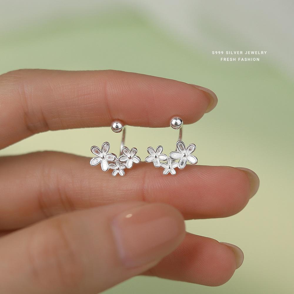 U-shaped Three Flower Ear Hook 999 Sterling Silver Hypoallergenic Classic Trend Hoop Earrings for Women Fine Jewelry серебряный
U-shaped Three Flower Ear Hook 999 Sterling Silver Hypoallergenic Classic Trend Hoop Earrings for Women Fine Jewelry серебряный