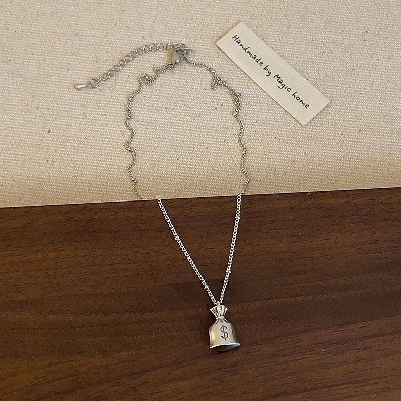 Дизайнерское чувство может открыть денежный мешок кулон ожерелье женская ниша личность уникальная изысканная универсальная цепочка на шею свитер цепочка
Дизайнерское чувство может открыть денежный мешок кулон ожерелье женская ниша личность уникальная изысканная универсальная цепочка на шею свитер цепочка