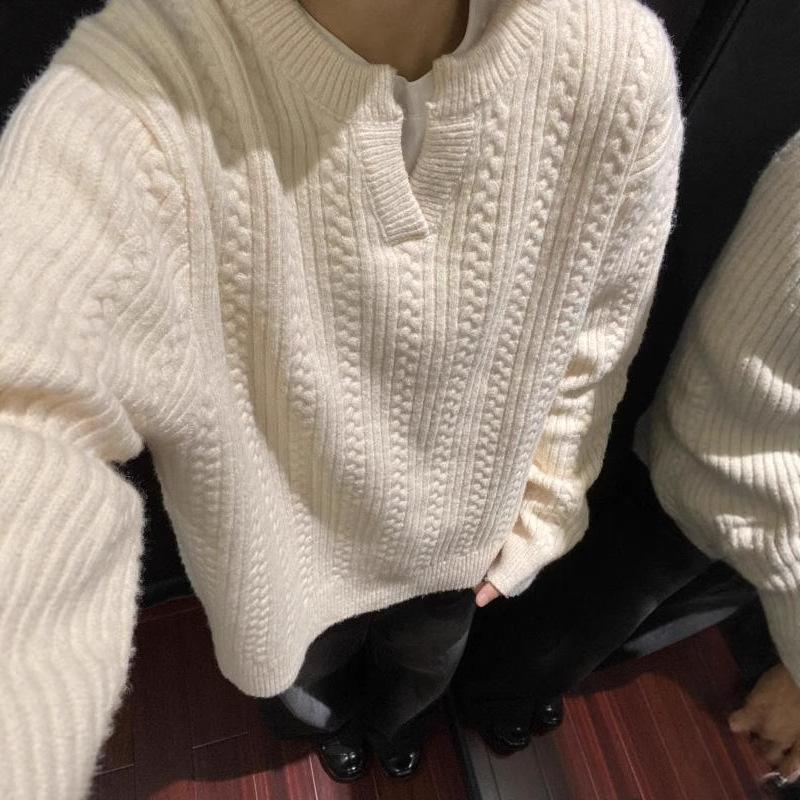 Trendy Brand American Retro Twist Sweater Men s Winter High-end Sense Inside Stacked Wearing Henry V-neck Knitted Bottoming Shirt XL
Trendy Brand American Retro Twist Sweater Men s Winter High-end Sense Inside Stacked Wearing Henry V-neck Knitted Bottoming Shirt XL
