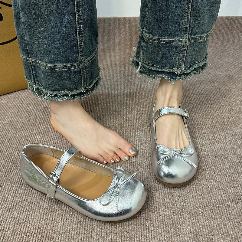 Bow shallow mouth word with Mary Jane shoes new retro flat ballet single shoes women 35
Bow shallow mouth word with Mary Jane shoes new retro flat ballet single shoes women 35