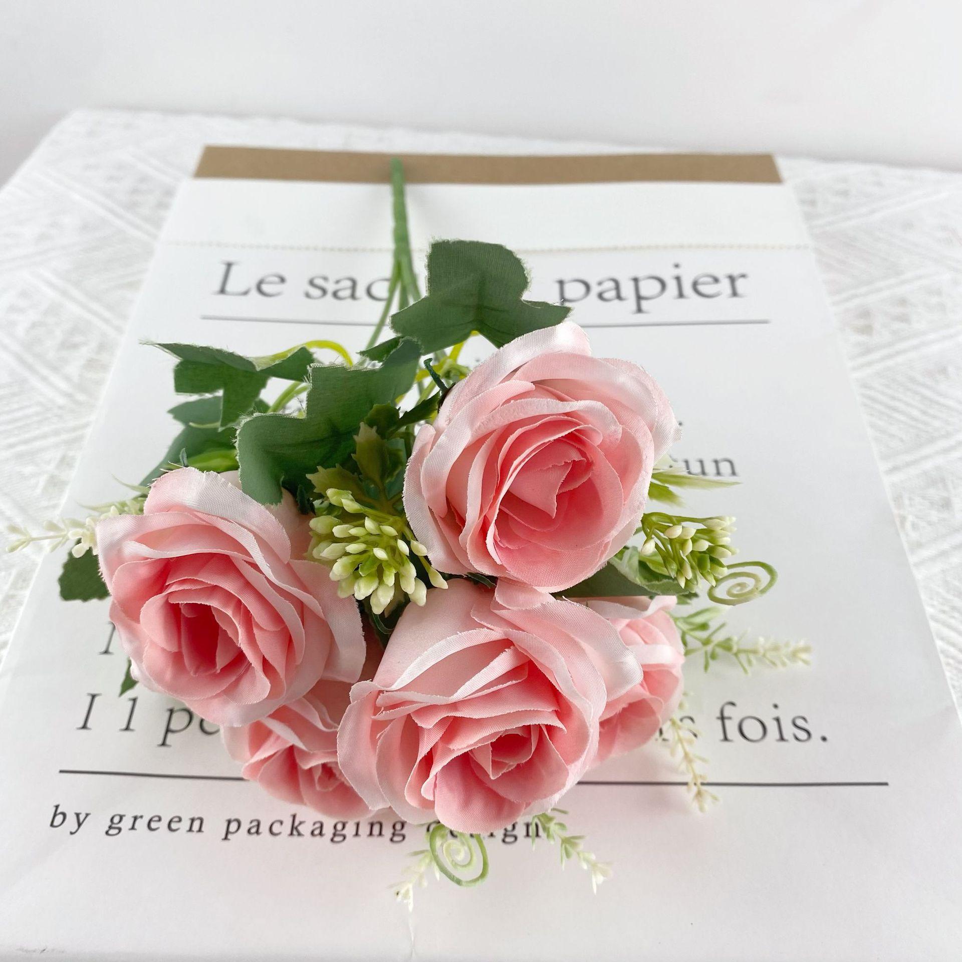 Simulation Flower 5 Fresh And Affectionate Roses Home Decoration Wedding Photography Props Decoration светло-розовый
Simulation Flower 5 Fresh And Affectionate Roses Home Decoration Wedding Photography Props Decoration светло-розовый