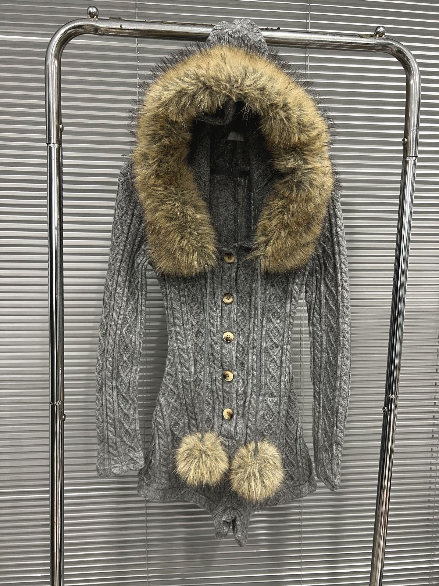 Autumn/Winter 2025 Chic Hooded Slimming Long-Sleeved Jumpsuit Sweater Small серый
Autumn/Winter 2025 Chic Hooded Slimming Long-Sleeved Jumpsuit Sweater Small серый
