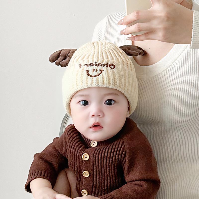 Baby hat winter wool hat cute antlers knitted hat infant thickened thermal cap windproof
Baby hat winter wool hat cute antlers knitted hat infant thickened thermal cap windproof