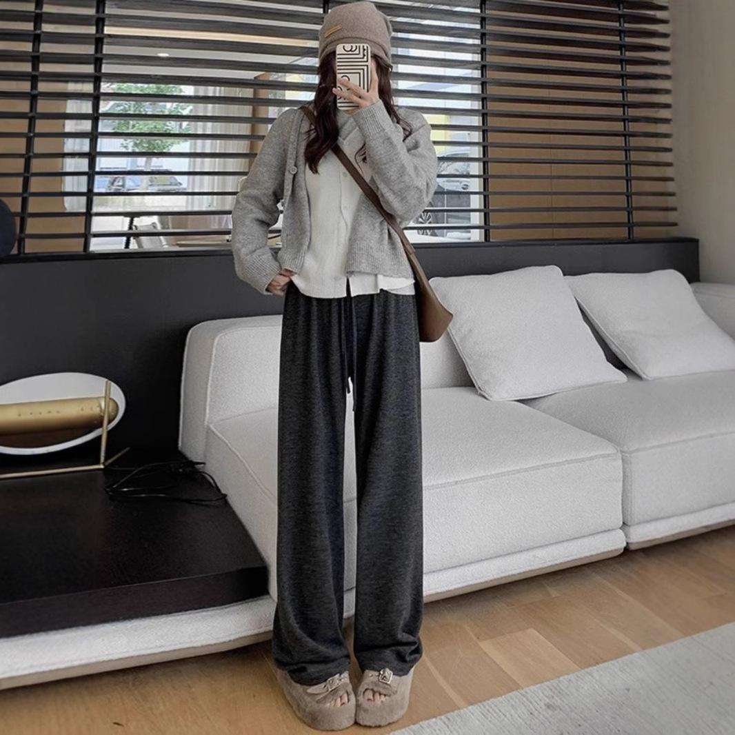 High-Waisted Wide-Leg Soft Puff Puff Glutinous Pants for Women, Spring and Autumn Casual Style M (96-105 lbs)
High-Waisted Wide-Leg Soft Puff Puff Glutinous Pants for Women, Spring and Autumn Casual Style M (96-105 lbs)