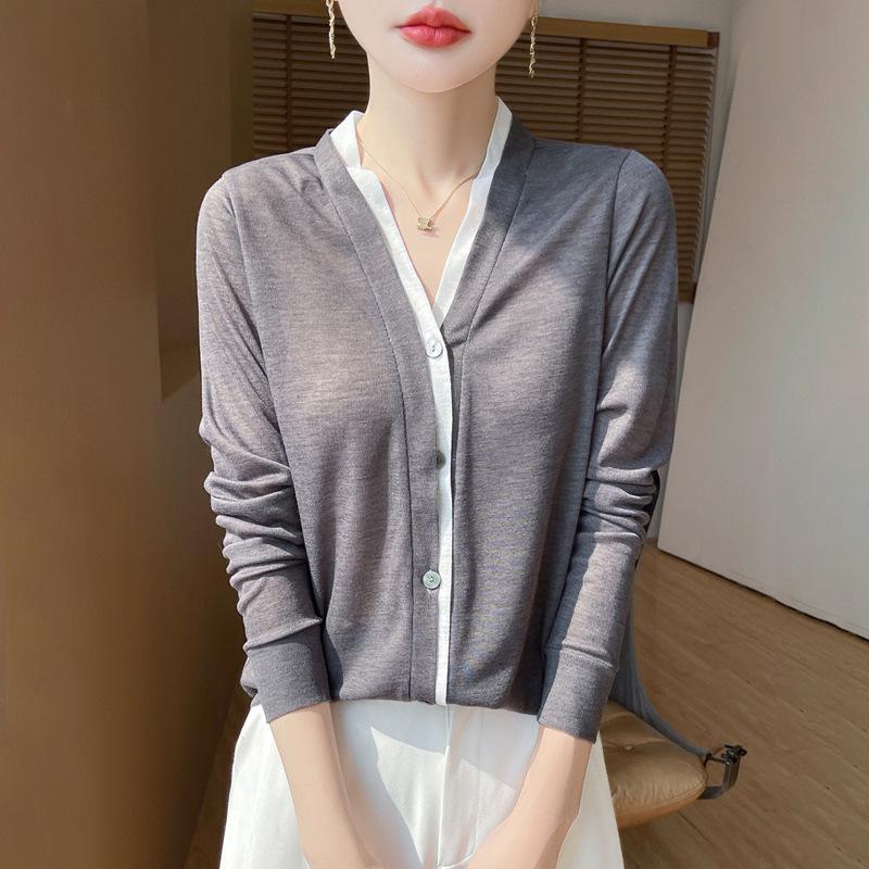 2025 Summer Women s V-Neck Long-Sleeve Slimming Layered-Look T-shirt Extra Extra Large
2025 Summer Women s V-Neck Long-Sleeve Slimming Layered-Look T-shirt Extra Extra Large
