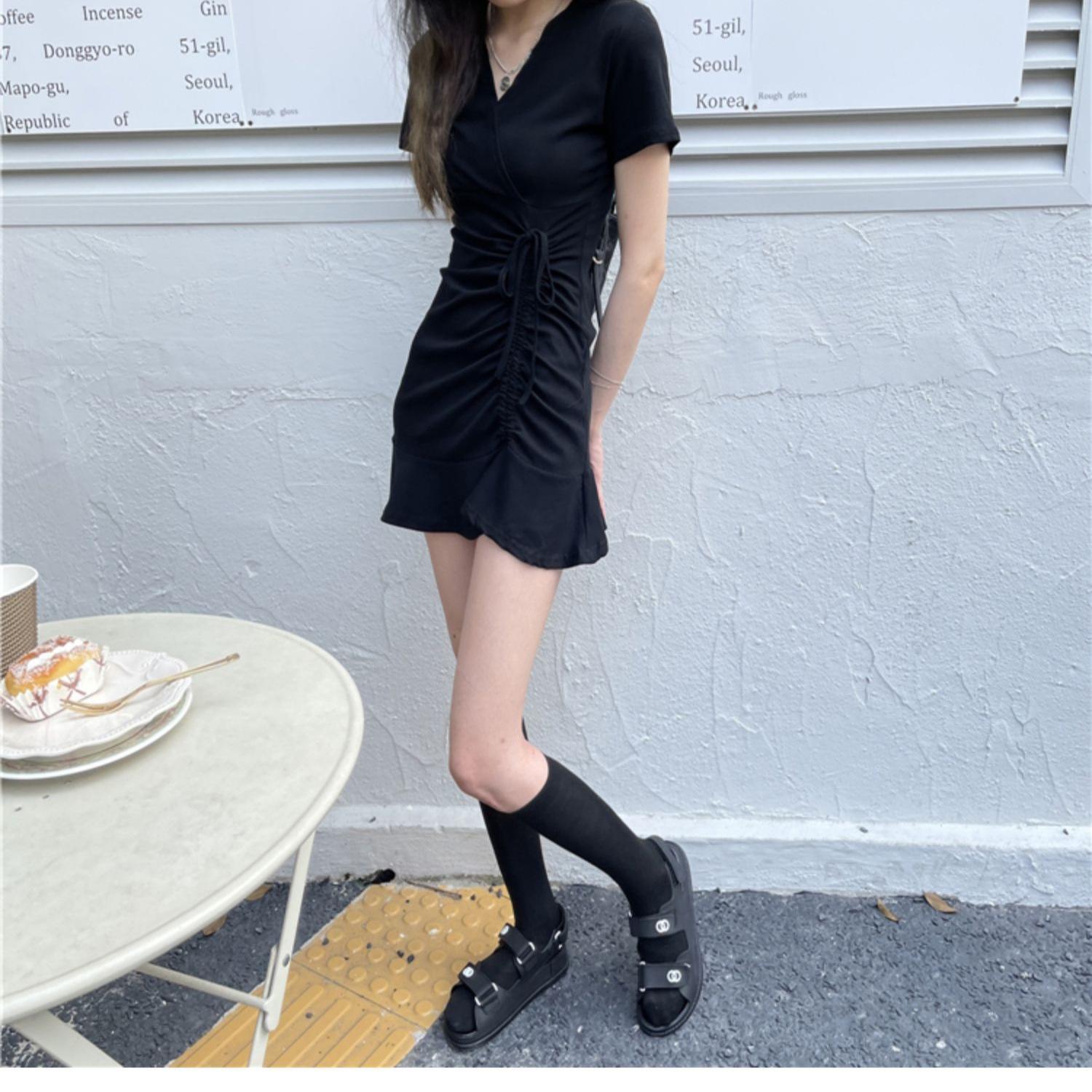 Fishtail Skirt Children s Summer New Waist and Thin V-neck Design Niche Dress M чорний
Fishtail Skirt Children s Summer New Waist and Thin V-neck Design Niche Dress M чорний