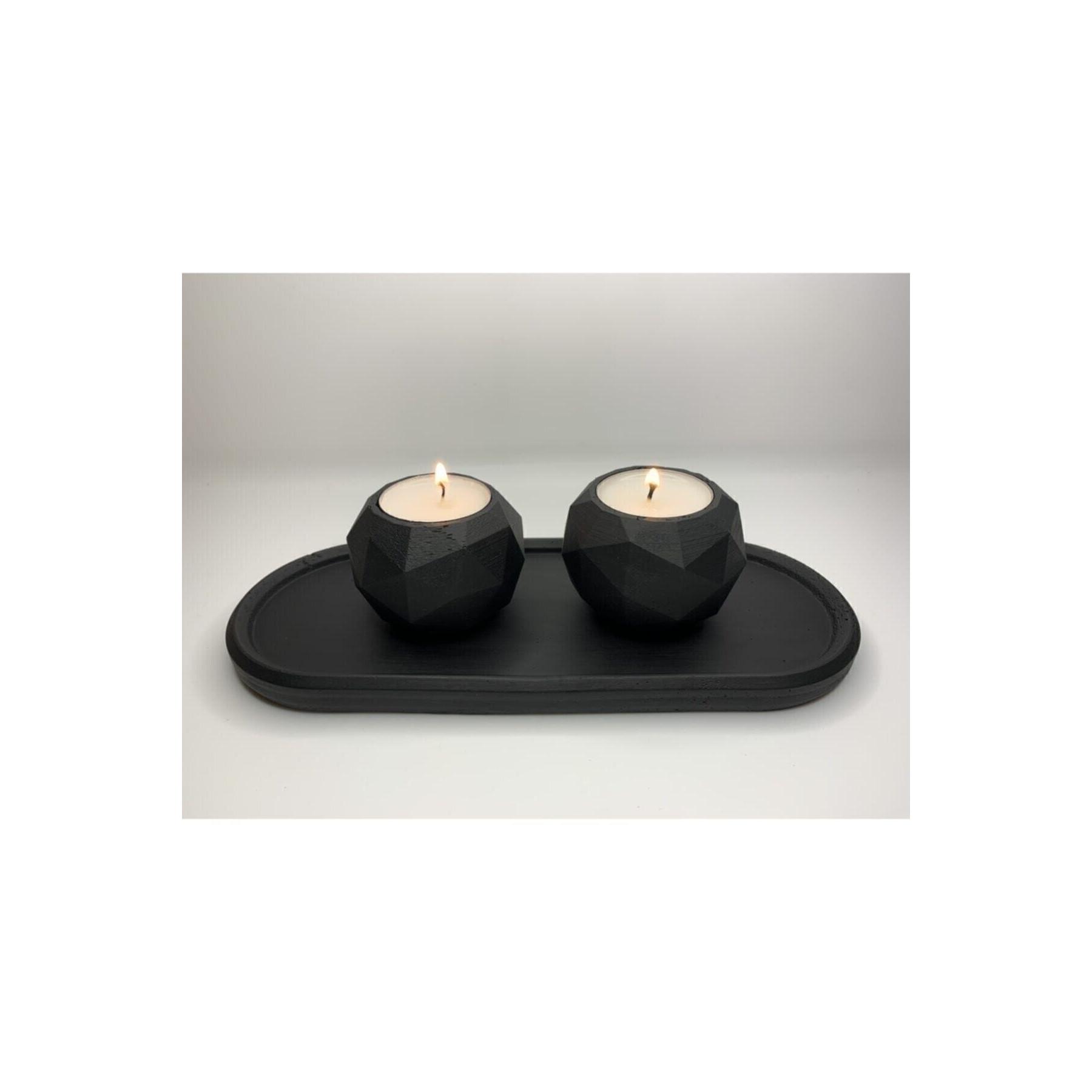 FLQUE Stonnish Concrete Набор черных подсвечников ручной работы
FLQUE Stonnish Concrete Набор черных подсвечников ручной работы