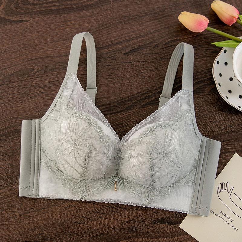 Light luxury ultra-thin bra, thin cup, small chest, adjusted breathable upper support, lace bra, no steel ring, light bra. 40/90
Light luxury ultra-thin bra, thin cup, small chest, adjusted breathable upper support, lace bra, no steel ring, light bra. 40/90