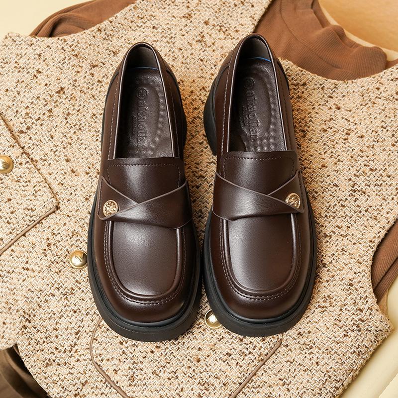 Yuexinwang натуральна шкіра плоскі для жіночого взуття Huizhou Su Yinyin те саме взуття жіноче збільшення внутрішньої висоти лофери на товстій підошві з маленькими золотими монетами 40 коричневий
Yuexinwang натуральна шкіра плоскі для жіночого взуття Huizhou Su Yinyin те саме взуття жіноче збільшення внутрішньої висоти лофери на товстій підошві з маленькими золотими монетами 40 коричневий