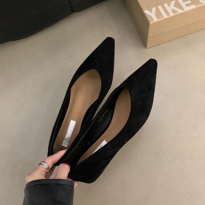 Elegant Wedge Women s Low Heels 2026 New Pointed Toe Office Shoes Female Metal Buckle Shallow Pumps Fashion Party Dress Shoes 35 чорний
Elegant Wedge Women s Low Heels 2026 New Pointed Toe Office Shoes Female Metal Buckle Shallow Pumps Fashion Party Dress Shoes 35 чорний