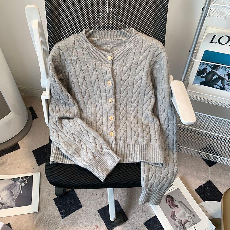 Классический вязаный кардиган с пружинной застежкой-пуговицей Melange gray S
Классический вязаный кардиган с пружинной застежкой-пуговицей Melange gray S