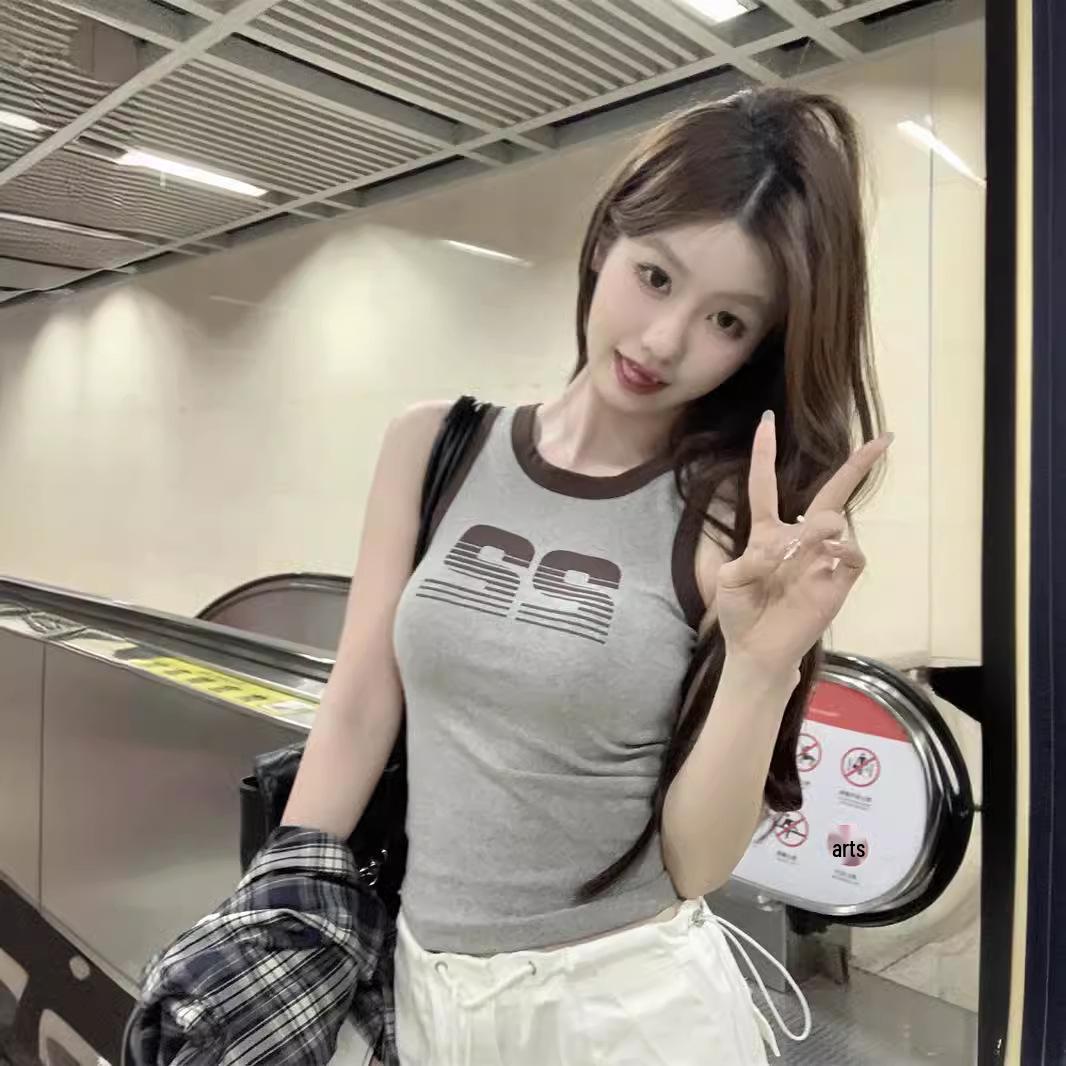 Женская майка с ретро американским принтом букв - Летняя модная футболка облегающего кроя 2025 XL
Женская майка с ретро американским принтом букв - Летняя модная футболка облегающего кроя 2025 XL