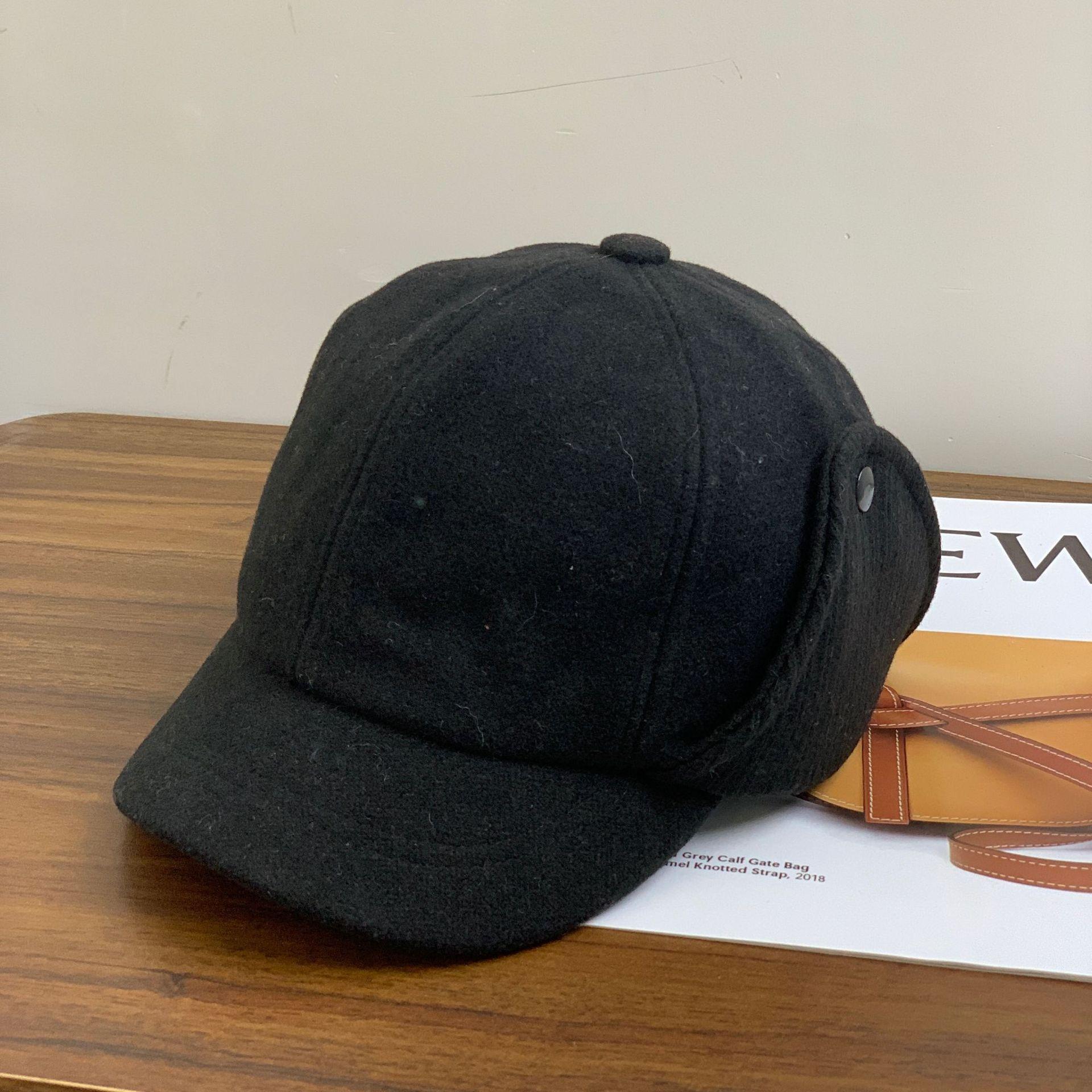 Outdoor pilot hat female Lei Feng hat male autumn and winter velvet warm cycling cold ear protection hat versatile flying hat M(56-58cm) бежевий
Outdoor pilot hat female Lei Feng hat male autumn and winter velvet warm cycling cold ear protection hat versatile flying hat M(56-58cm) бежевий