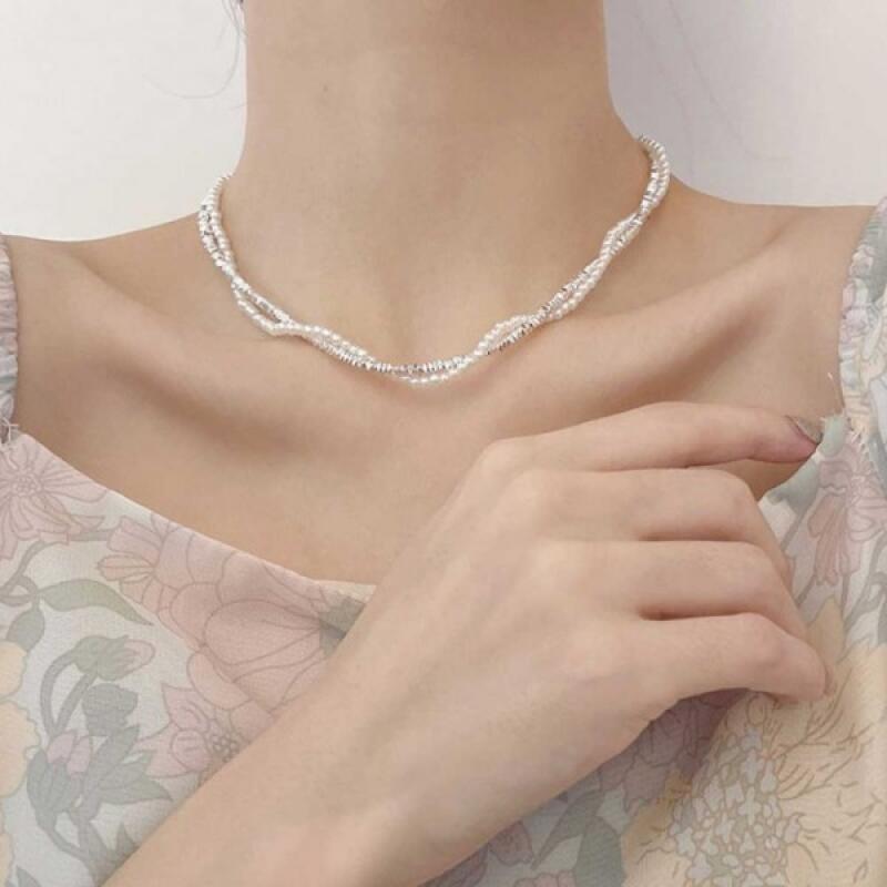 Bead Brick Low Layered Necklace
Bead Brick Low Layered Necklace