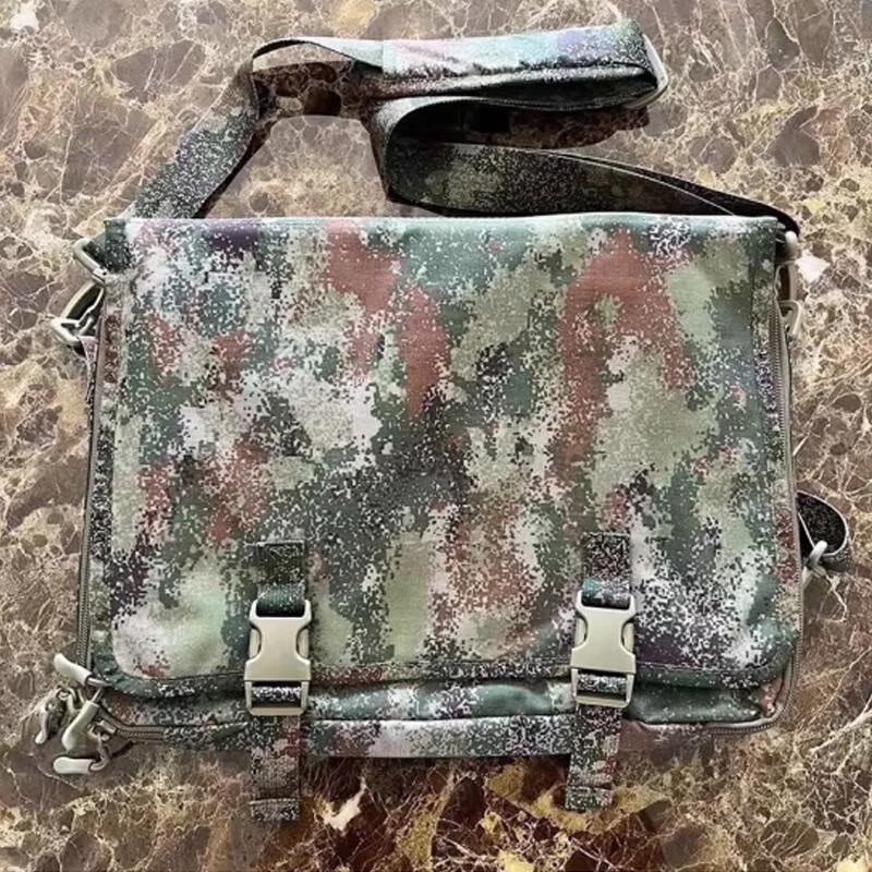 Snow Peak Fox Camouflage Accessory Pouch
Snow Peak Fox Camouflage Accessory Pouch