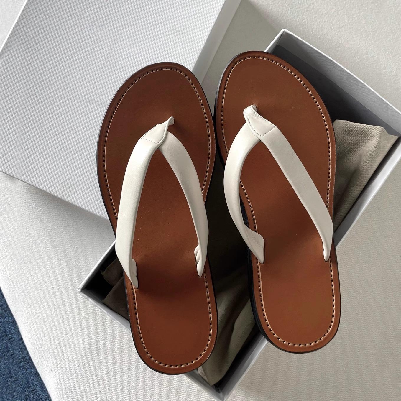 Leather outdoor wear fashion flat flip-flops retro fashion women cool slippers beach half drag 35
Leather outdoor wear fashion flat flip-flops retro fashion women cool slippers beach half drag 35