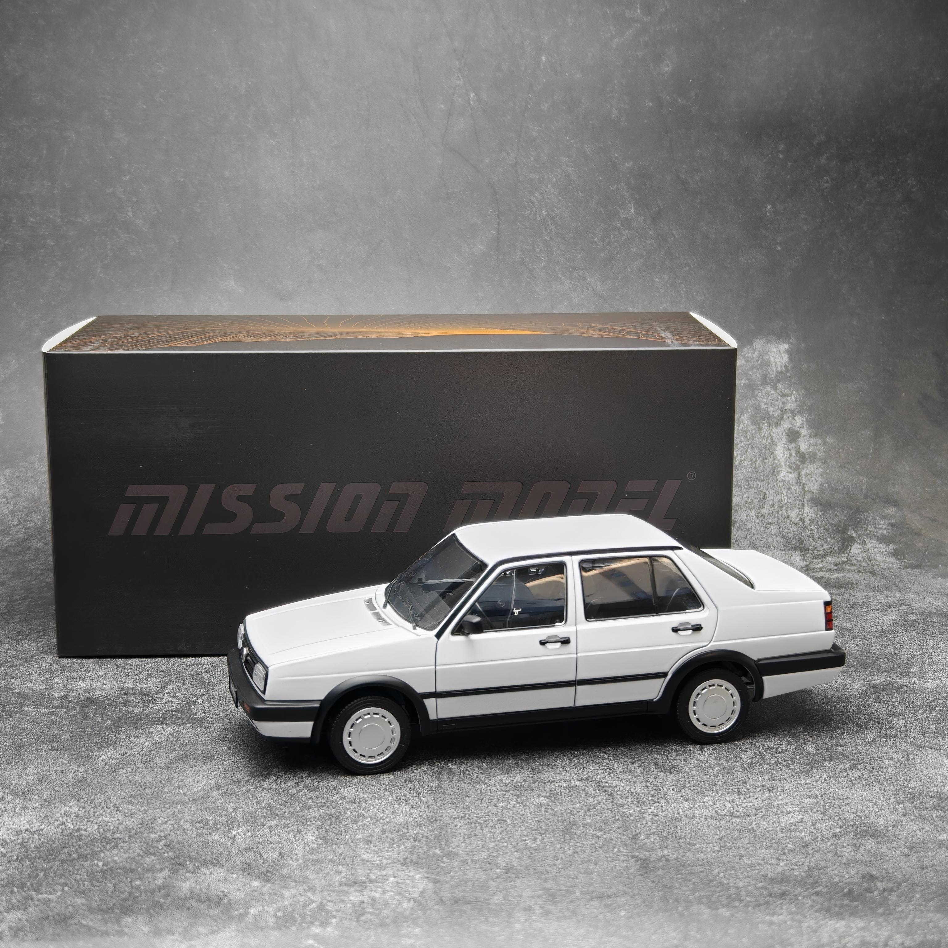 OEM 1:18 scale VW JETTA GT MK2 Car Model Static Display Holiday Gift collection die cast model белый
OEM 1:18 scale VW JETTA GT MK2 Car Model Static Display Holiday Gift collection die cast model белый