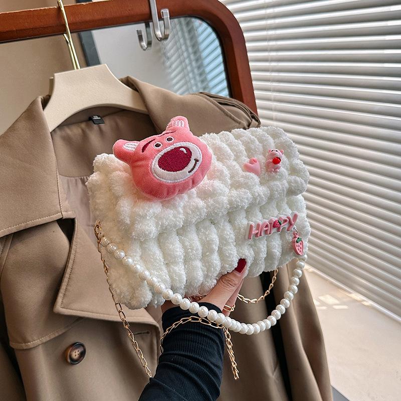 Strawberry bear handwoven bag DIY homemade material bag wool portable messenger bag cute gift for girlfriend слоновая кость
Strawberry bear handwoven bag DIY homemade material bag wool portable messenger bag cute gift for girlfriend слоновая кость