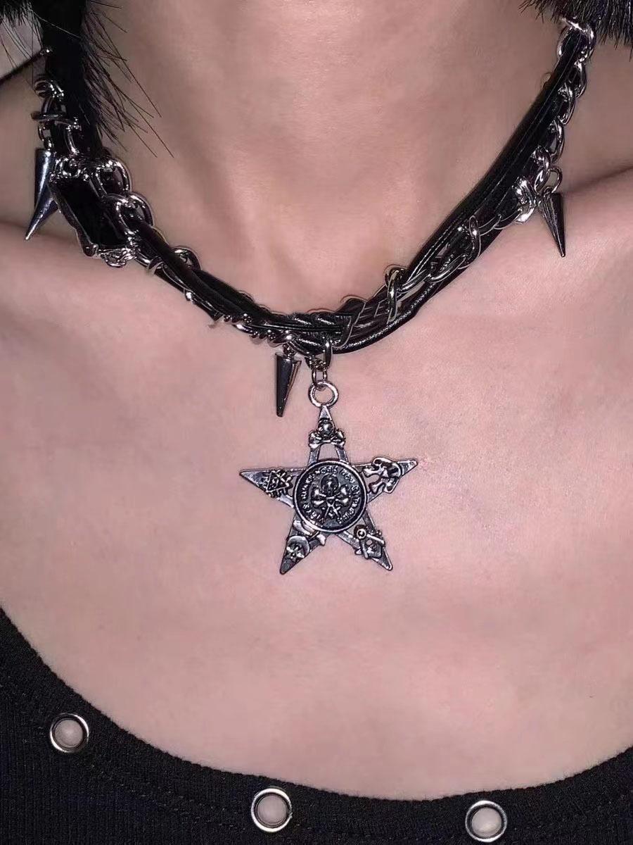 Gothic Punk Sliver Color Rivet Skull Five-pointed Star Pendant Black Leather Metal Winding Necklace for Men Women Y2K Jewelry
Gothic Punk Sliver Color Rivet Skull Five-pointed Star Pendant Black Leather Metal Winding Necklace for Men Women Y2K Jewelry
