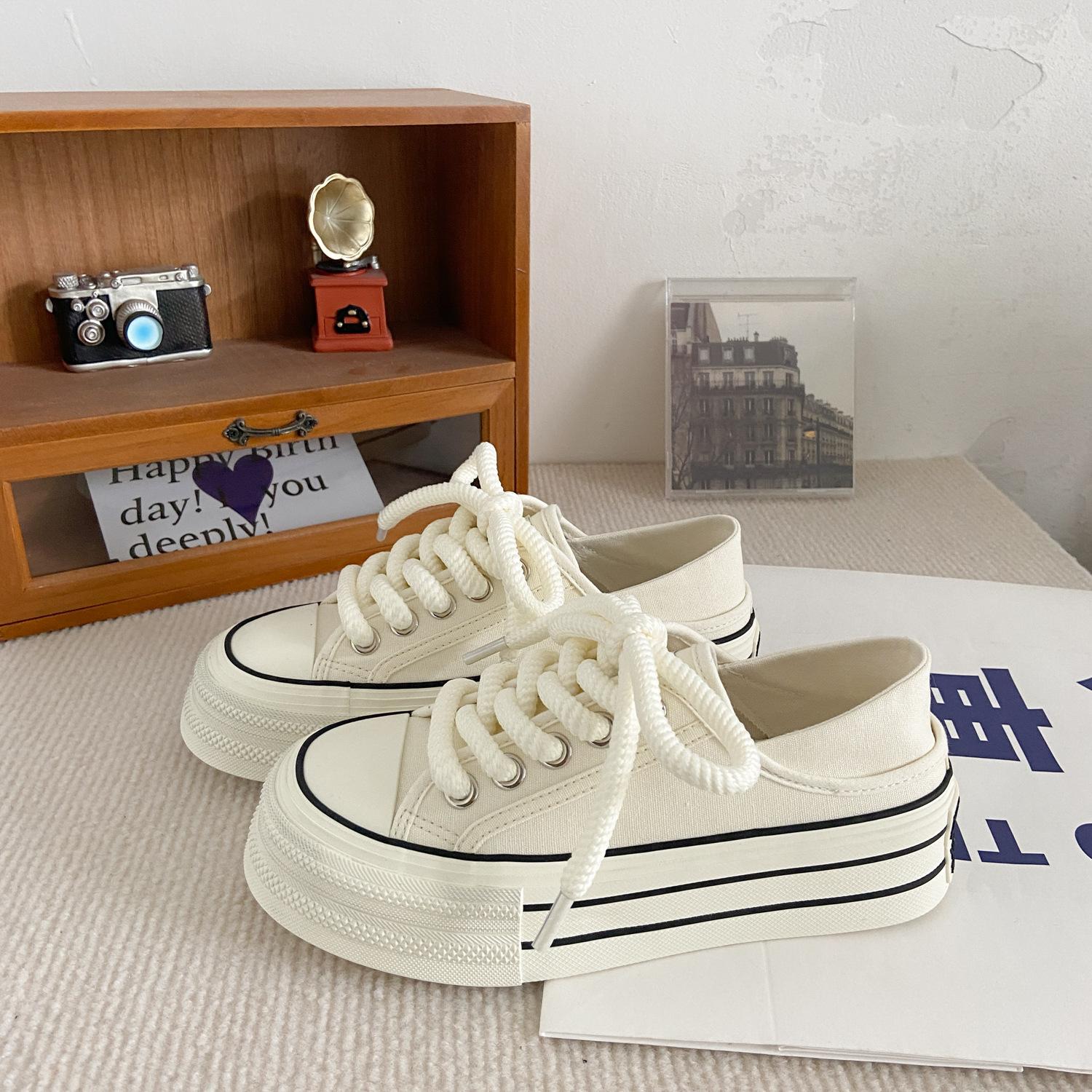 H1028 two wear platform canvas shoes women summer one pedal lazy shoes versatile niche muffin baseplate shoes 40
H1028 two wear platform canvas shoes women summer one pedal lazy shoes versatile niche muffin baseplate shoes 40