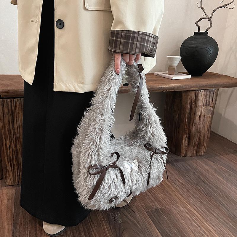 Korean Style Ins Bow Fluffy Shoulder Bag Autumn Winter New Large Capacity Cute Commuter Handle Bag Texture Simple Storage Bags сірий колір
Korean Style Ins Bow Fluffy Shoulder Bag Autumn Winter New Large Capacity Cute Commuter Handle Bag Texture Simple Storage Bags сірий колір