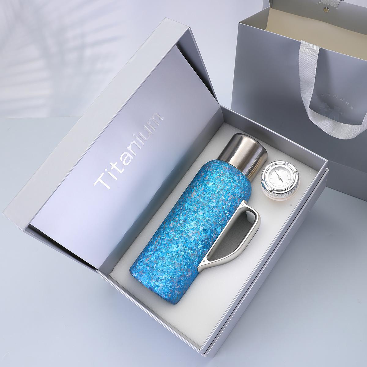 Pure Titanium Insulated Kettle with Thermometer & Titanium Handle for Office and Home 800ml
Pure Titanium Insulated Kettle with Thermometer & Titanium Handle for Office and Home 800ml