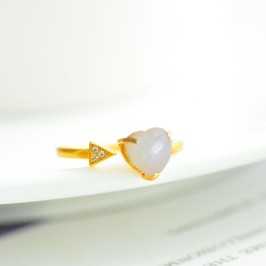 Элегантное ретро кольцо в форме сердца из нефрита с инкрустацией белыми и персиковыми сердцами Adjustable
Элегантное ретро кольцо в форме сердца из нефрита с инкрустацией белыми и персиковыми сердцами Adjustable