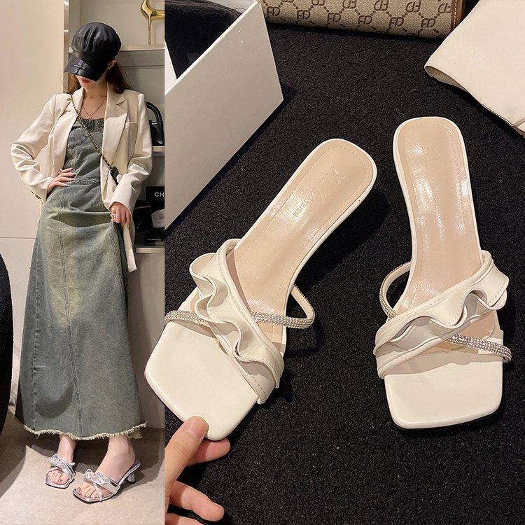 2024 spring new fairy stiletto slippers wear ruffle edge rhinestone one-word high heels fashion women s shoes 40 золотий
2024 spring new fairy stiletto slippers wear ruffle edge rhinestone one-word high heels fashion women s shoes 40 золотий
