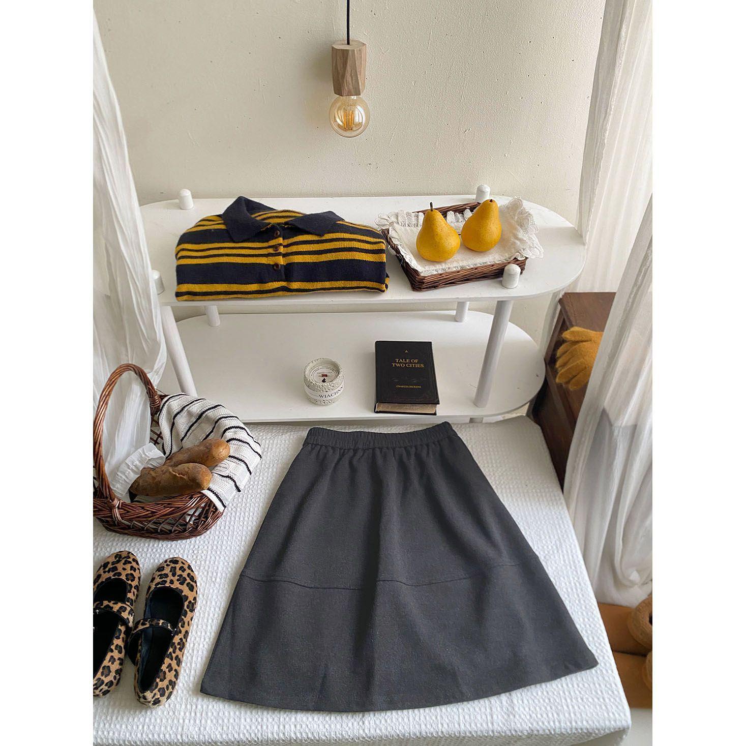 Korean-Style Tulip Wool Midi Skirt with Elastic Waist for Women - Autumn/Winter Patchwork Design, Slimming & Puffy Hips-Covering Skirt. 2XL (65-75 kg)
Korean-Style Tulip Wool Midi Skirt with Elastic Waist for Women - Autumn/Winter Patchwork Design, Slimming & Puffy Hips-Covering Skirt. 2XL (65-75 kg)