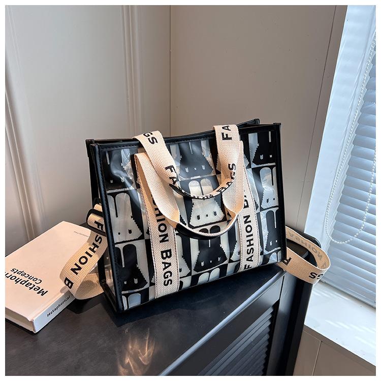 Новая популярная весенняя ПВХ сумка-тоут, портативная сумка через плечо, вместительная сумка для мамы и ребенка, женская сумка для работы чёрный
Новая популярная весенняя ПВХ сумка-тоут, портативная сумка через плечо, вместительная сумка для мамы и ребенка, женская сумка для работы чёрный