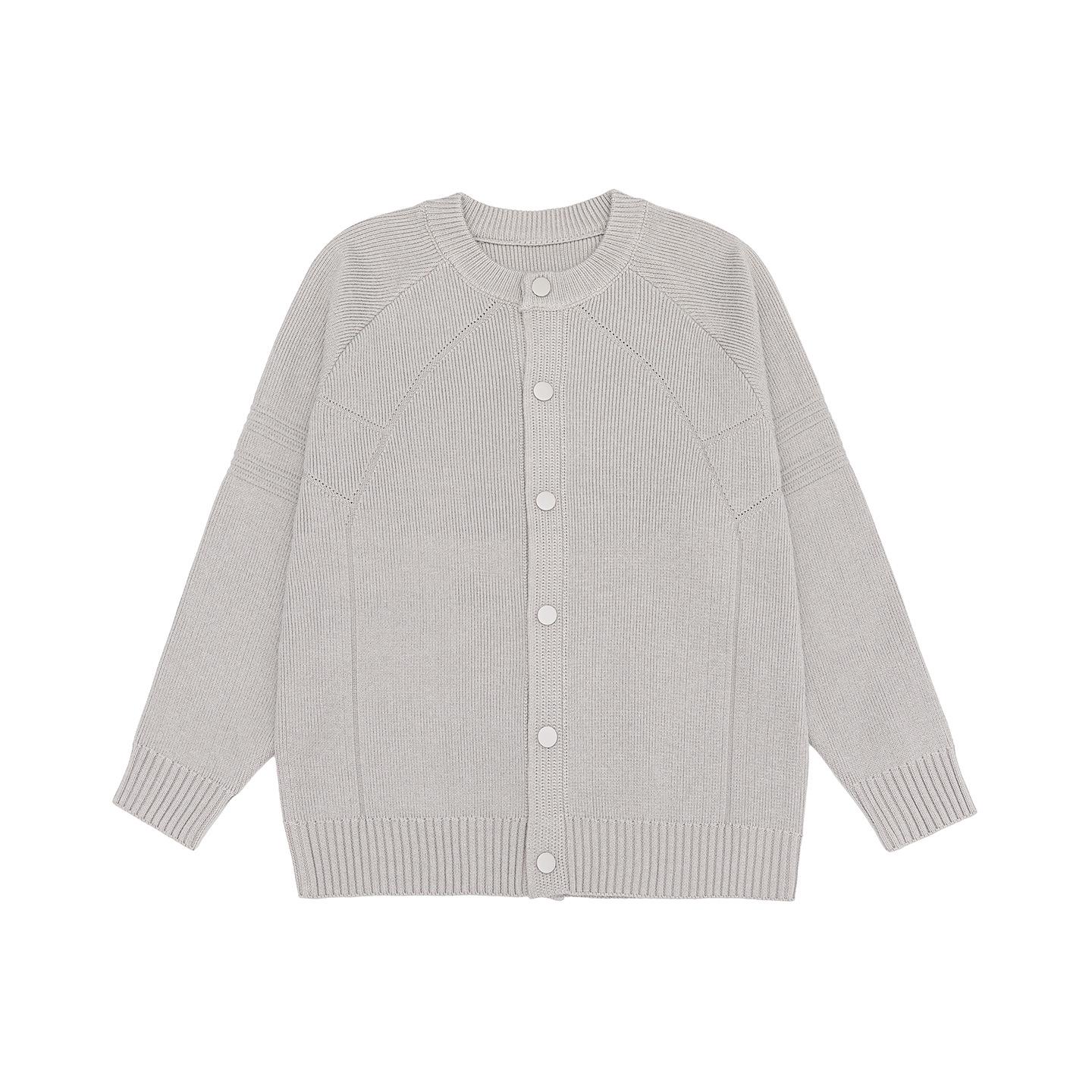 Men s Retro Japanese Design Round-Neck Button-Up Cardigan - Versatile Autumn/Winter Knitwear for Couples M світло-сірий колір
Men s Retro Japanese Design Round-Neck Button-Up Cardigan - Versatile Autumn/Winter Knitwear for Couples M світло-сірий колір