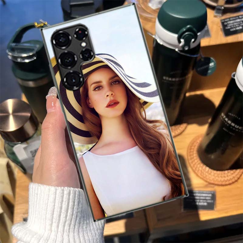 Singer Lana D-Del Rey Cases Phone Case for Samsung Galaxy S26 Ultra S25 Edge S24 S23 FE S21 Plus S20 S22 S10 Cover TPU Capa Shel Samsung S23 Ultra
Singer Lana D-Del Rey Cases Phone Case for Samsung Galaxy S26 Ultra S25 Edge S24 S23 FE S21 Plus S20 S22 S10 Cover TPU Capa Shel Samsung S23 Ultra