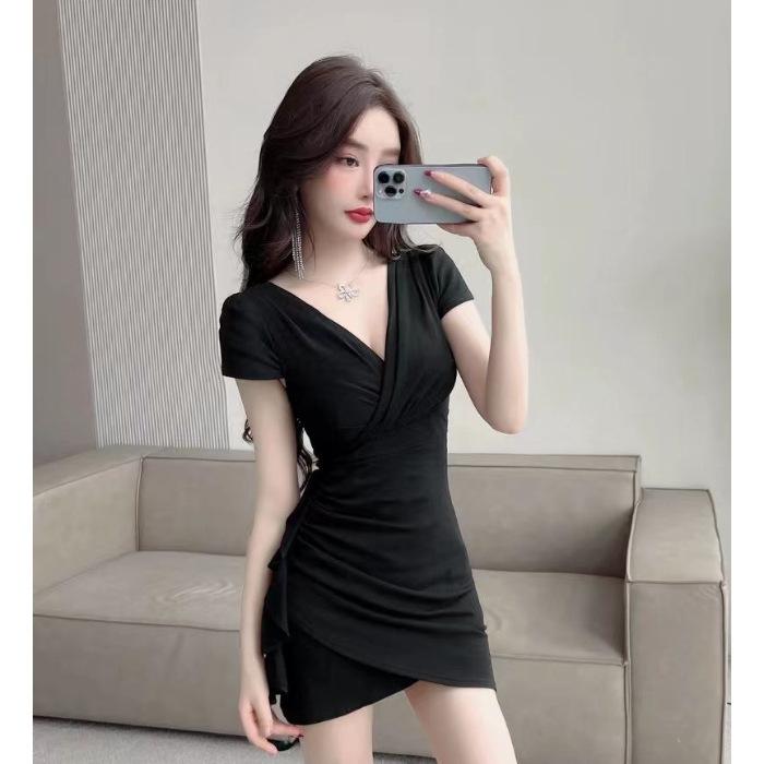 Night Main Store Overalls Dresses Women s Spice Girls Sexy V-Neck Low Chest Tight Pleated Irregular Hip Wrap Skirt 2XL чорний
Night Main Store Overalls Dresses Women s Spice Girls Sexy V-Neck Low Chest Tight Pleated Irregular Hip Wrap Skirt 2XL чорний