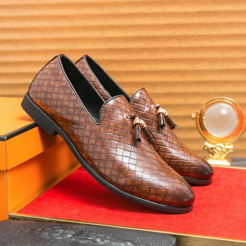 2025 Men s Versatile British Style Black Professional Casual Leather Shoes Men s Soft-soled Men s Shoes Business Dress Work Shoes 38 чёрный
2025 Men s Versatile British Style Black Professional Casual Leather Shoes Men s Soft-soled Men s Shoes Business Dress Work Shoes 38 чёрный