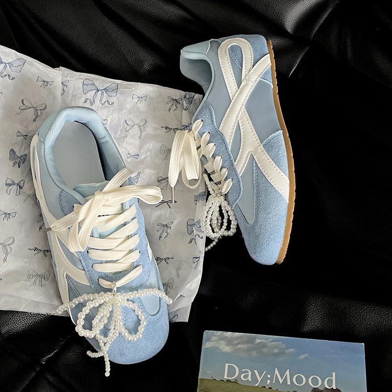 Red retro ballet style inner height increase German training shoes women s 2025 new summer versatile casual Forrest Gump sports shoes 40 синий
Red retro ballet style inner height increase German training shoes women s 2025 new summer versatile casual Forrest Gump sports shoes 40 синий