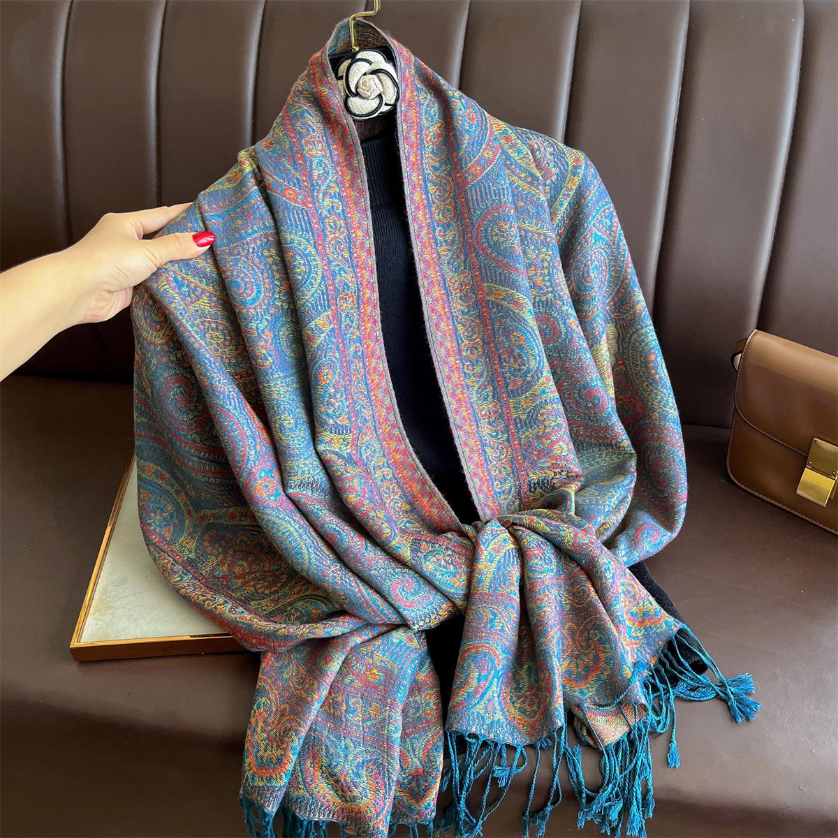 Luxury Jacquard Scarf Women Pasley Print New Wraps Pashmina Travel Poncho Warm Blanket Winter Bufanda Shawl Female Stoles
Luxury Jacquard Scarf Women Pasley Print New Wraps Pashmina Travel Poncho Warm Blanket Winter Bufanda Shawl Female Stoles