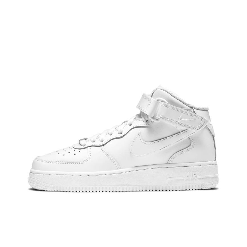 Новые Nike Air Force 1 Mid LE Triple White GS DH2933-111 35.5
Новые Nike Air Force 1 Mid LE Triple White GS DH2933-111 35.5
